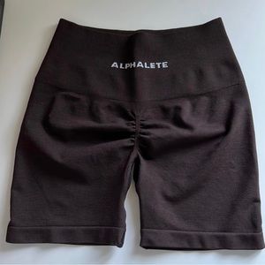 CHOCOLATE ALPHALETE AMPLIFY SHORT